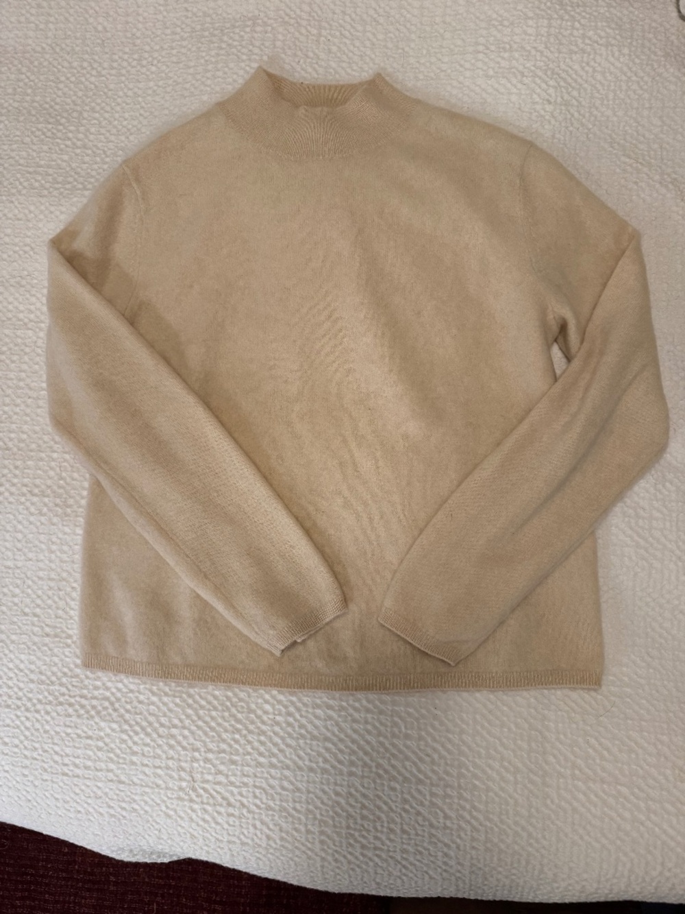 100% Cashmere Sweater